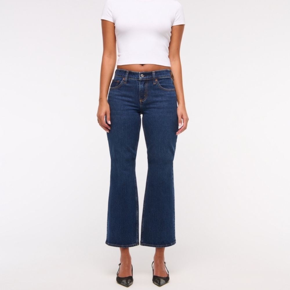 Abercrombie & Fitch Low Rise Cropped Bootcut Jeans